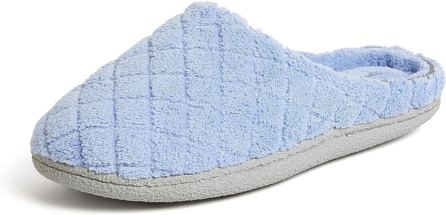 Cozy Comfort Showdown: Tested for Bow, Two-Tone, Fuzzy, Wide Widths
