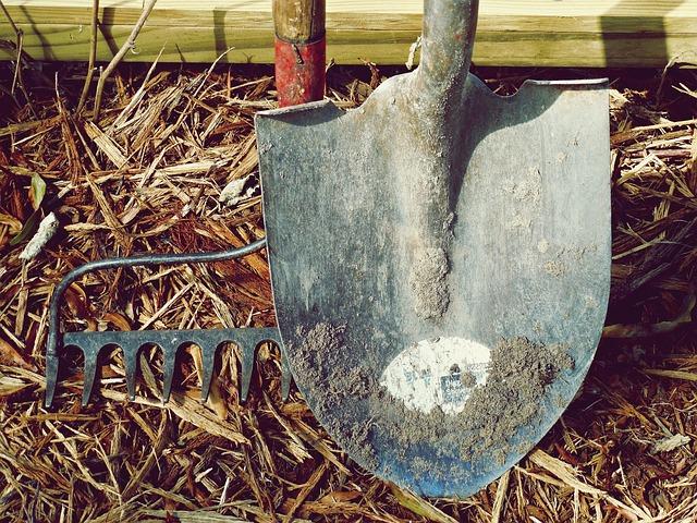 What’s the best color for mulch to keep weeds away?