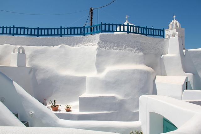 We Rounded Up the Best Islands in Greece – Top Choices for Travelers