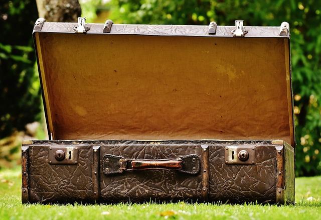 Best Luggage – Samsonite Carry-On Suitcase Review