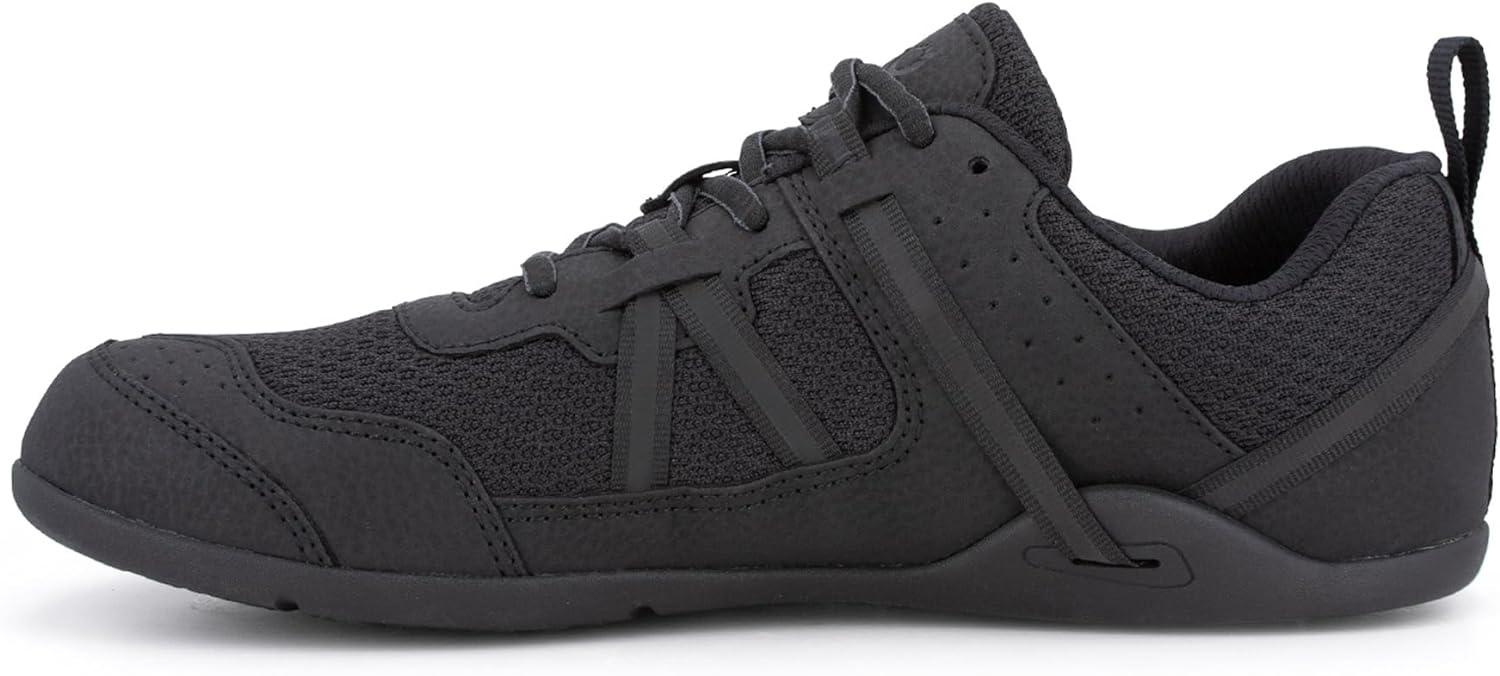 Athletic Showdown: Barefoot vs Cross-Trainer Surfaces Tested