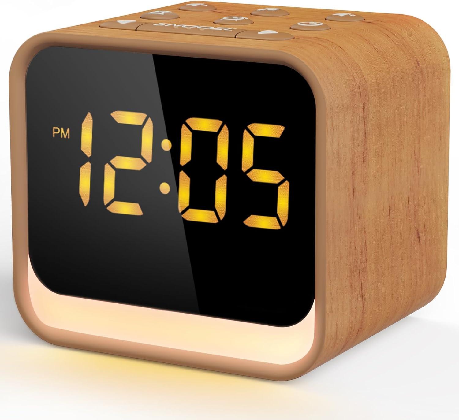 Housbay vs. O scorn: Tested quiet clock wars - save space & wake natural