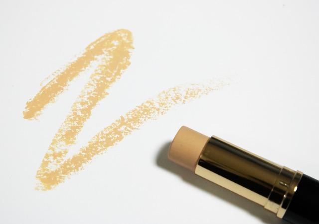 Which Brand Is the Best Foundation for a Flawless Look? Find Your Perfect Match