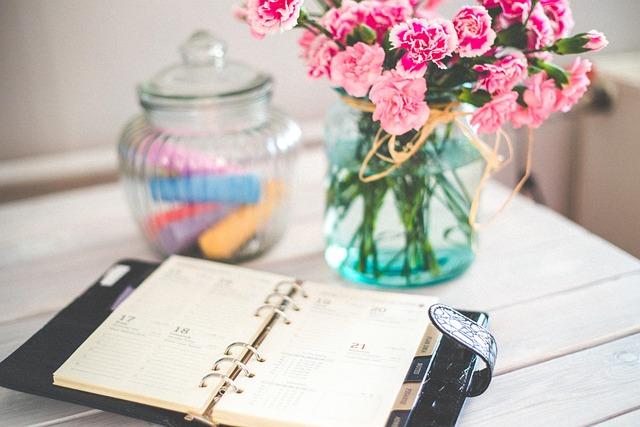 What Are the Best Books to Read Right Now for Entertainment and Personal Growth