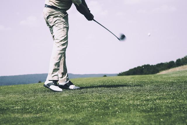 What Is the Best Golf Bag for Easy Carry and Better Organization?