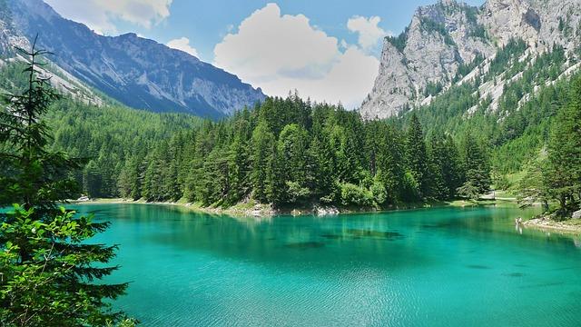What was the best year to be alive? Discover the most inspiring moments and reasons to feel grateful today