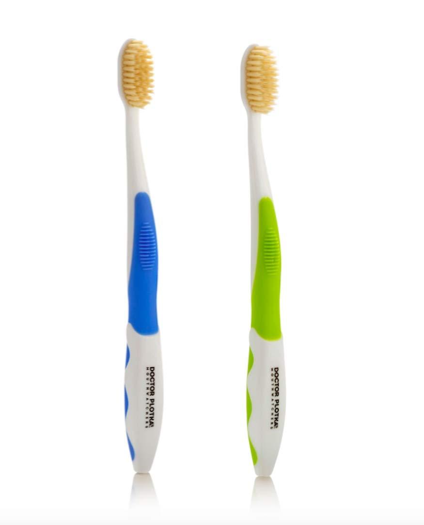 Compared: MOUTHWATCHERS vs. Competitor - Soft Flossing Brush... Surprising Insight on Sensitive Care