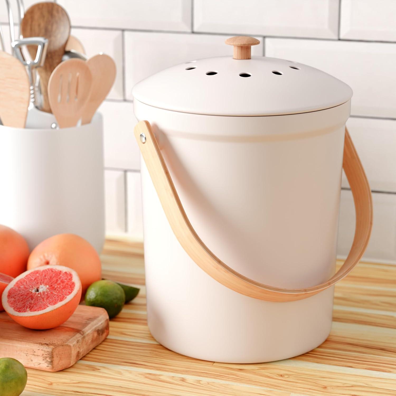 Smell-Proof Lid Showdown: Odorless & Rust-Proof Compost Bin Tested for Beautiful Kitchen Use