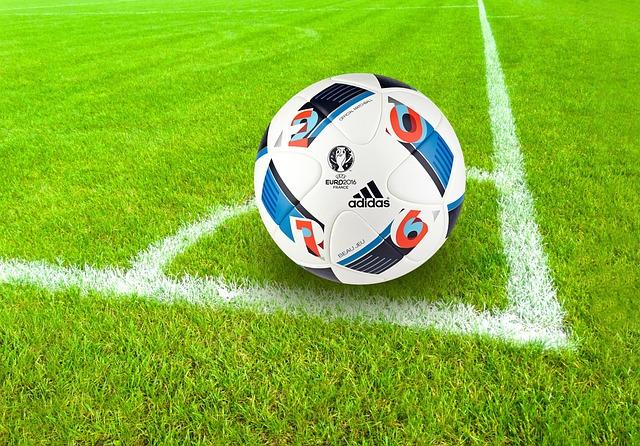 Who Was the Best Footballer of All Time: Activating Controversial Debate?