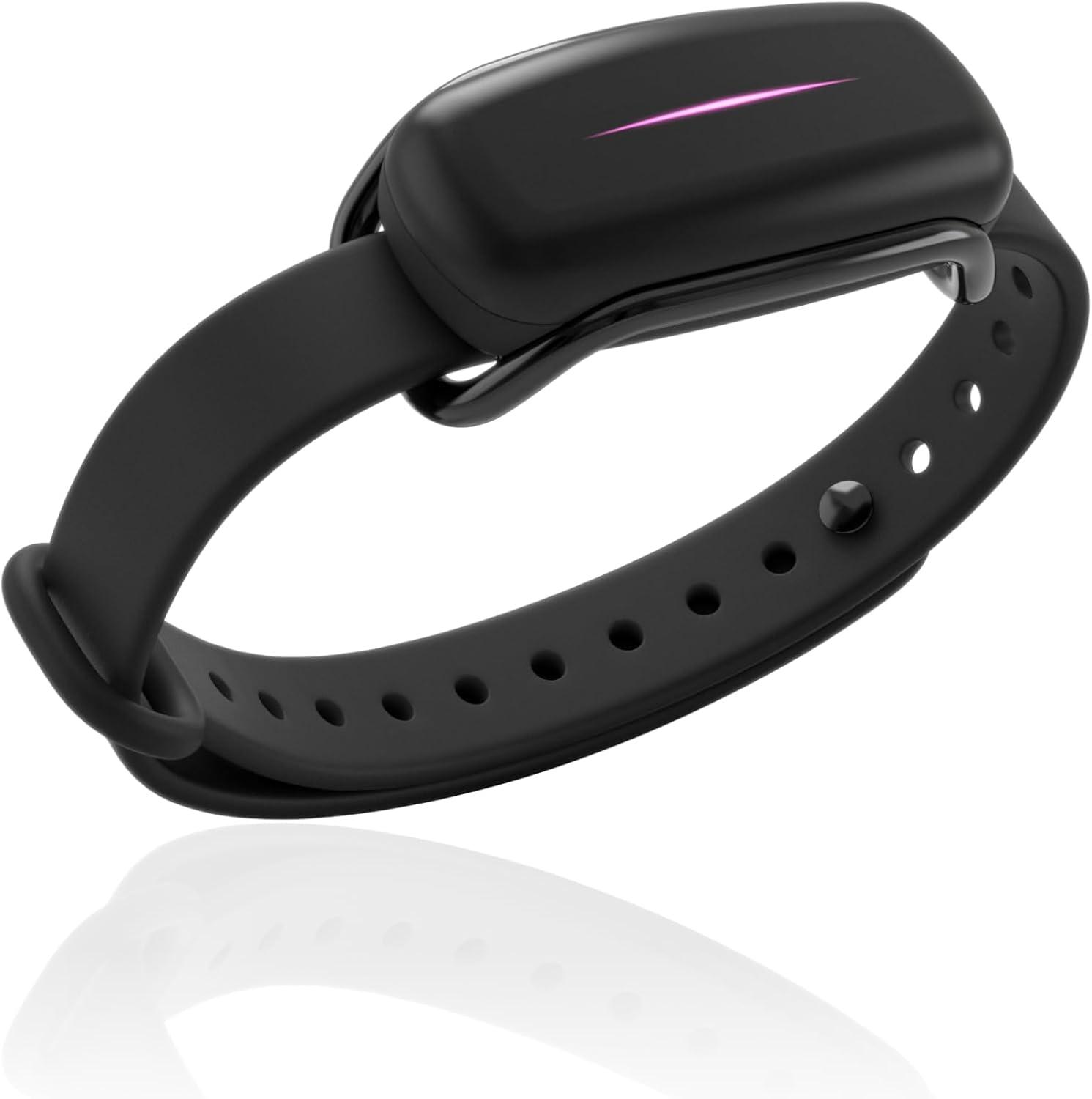 Bracelet Showdown: Bond Touch's Long Battery Life vs. Heart-Sync’d Vибрация