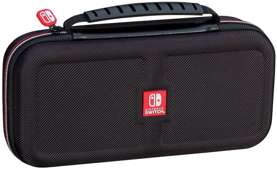 Laptop Case Showdown: Durable Canvas vs. Waterproof Mesh Pockets