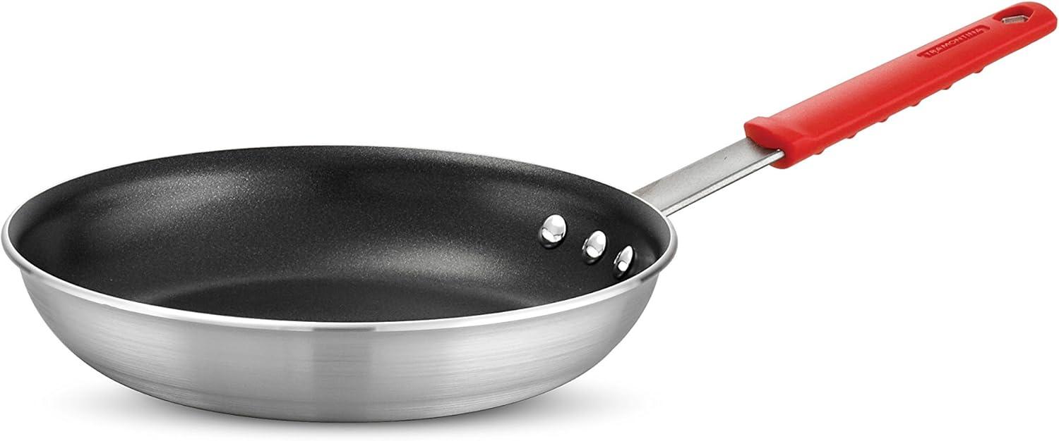 Comparative Insight: Tramontina Non Stick Skillet vs. Standard... tested for versatility