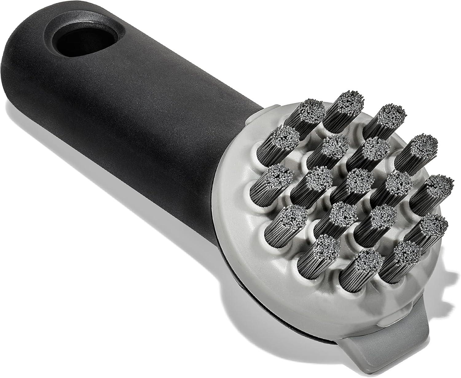 Surprising Insight: Cast Iron Scrubber Simplifies No-Soap Cleaning