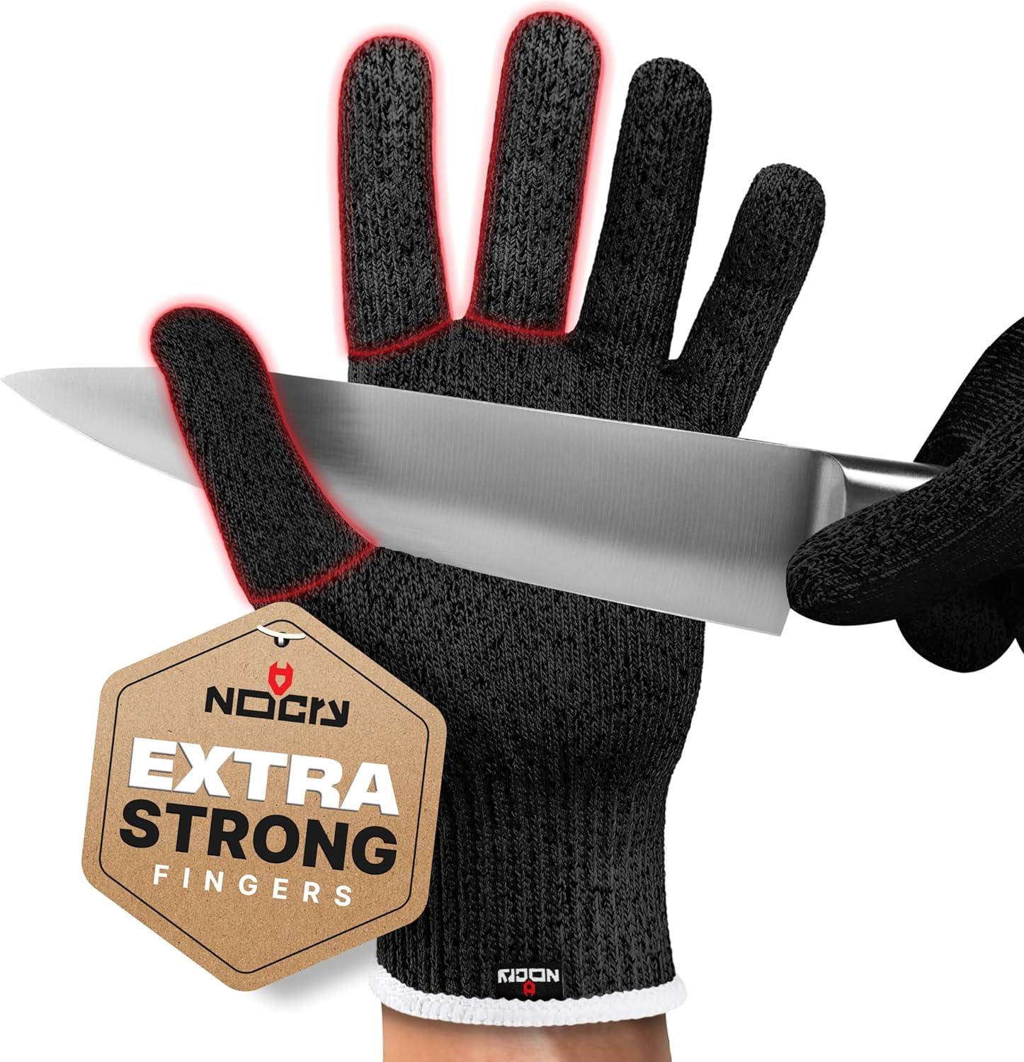 Home & Kitchen Showdown: Acacia Wood Cutting Board's Juice Groove Tested for Turkey Prep Safety