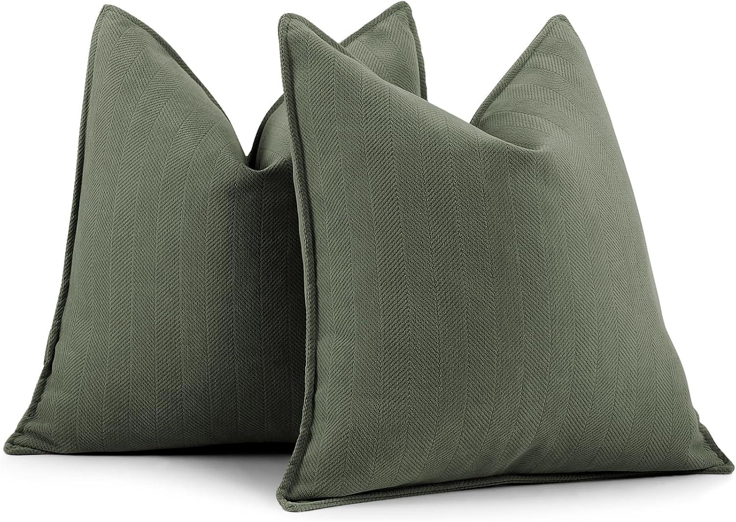 Showdown: Chenille Pillow Covers for Ultimate Home Decor Comfort
