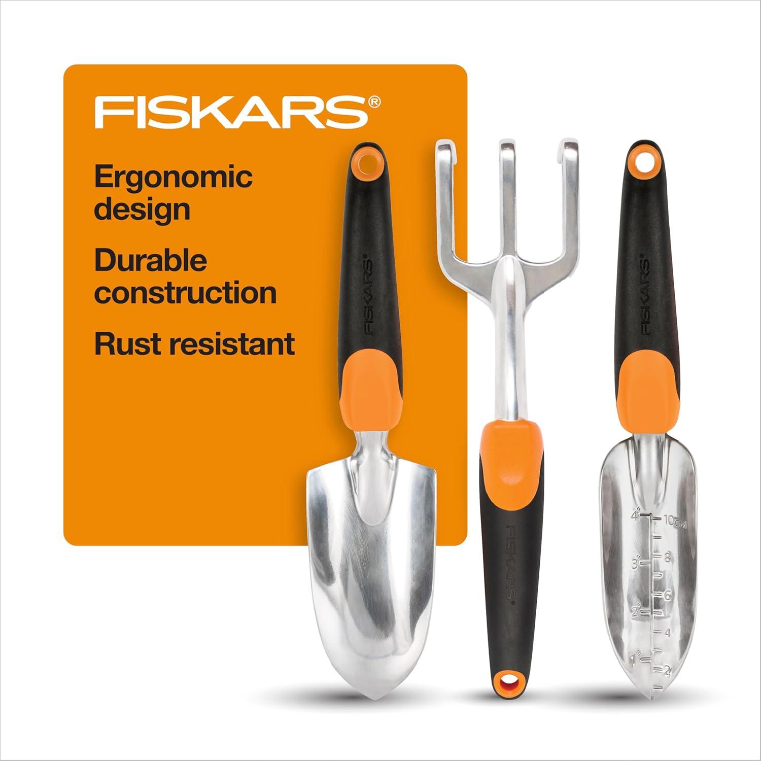 Fiskars 3-in-1 Garden Tool Set Compared: Ergonomic Trowel, Patented Transplanter, Lightweight Cultivator - Outdoor Gardening's Surprising Efficiency