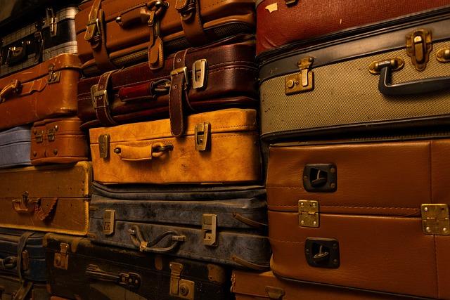Best Luggage – Samsonite Travel Suitcase Review