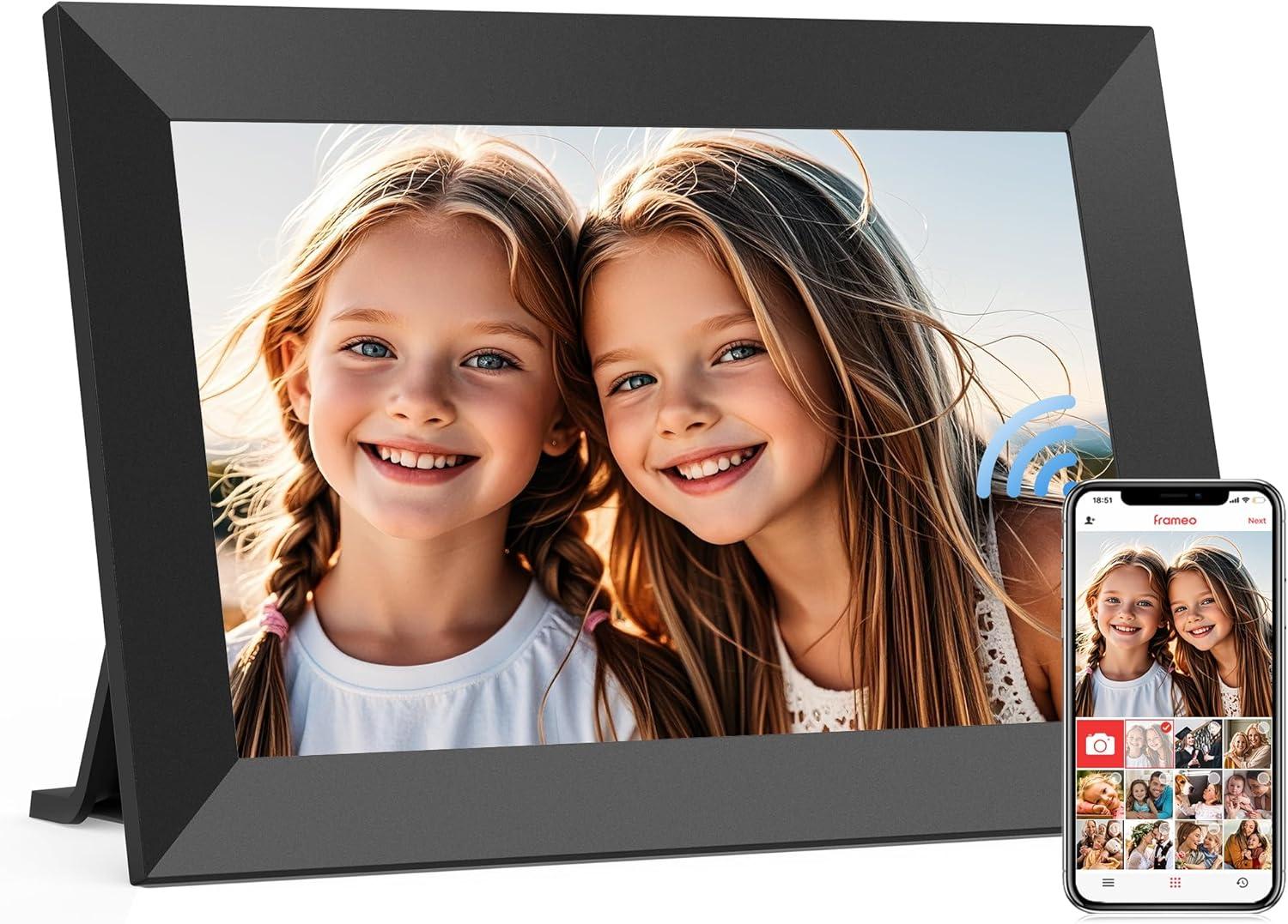 Frameo 10.1" Digital Frame Tested: Multi-User Gift with Surprising Ease