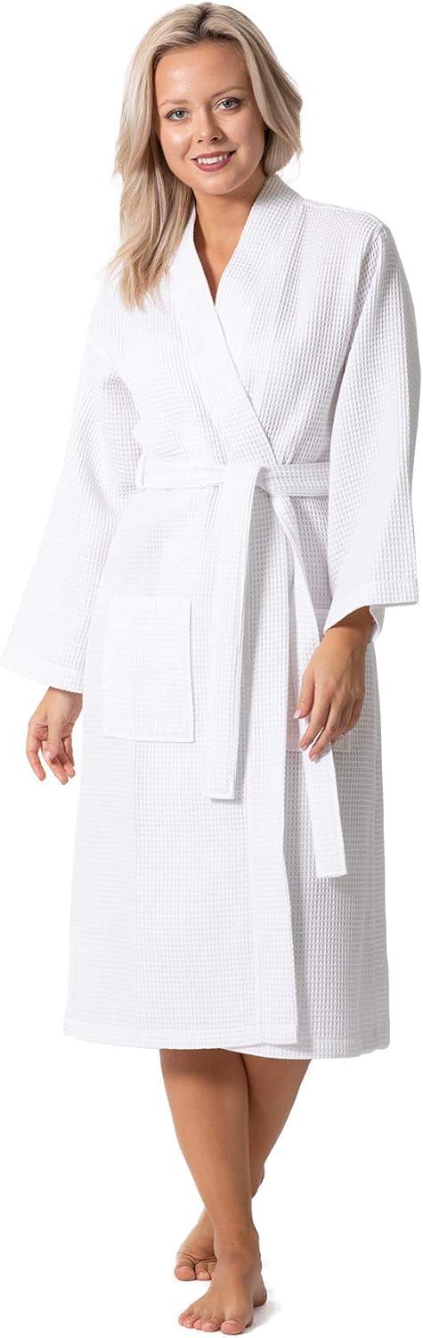 Women's Robe Showdown: Tested for Comfort & Seasonal Trends